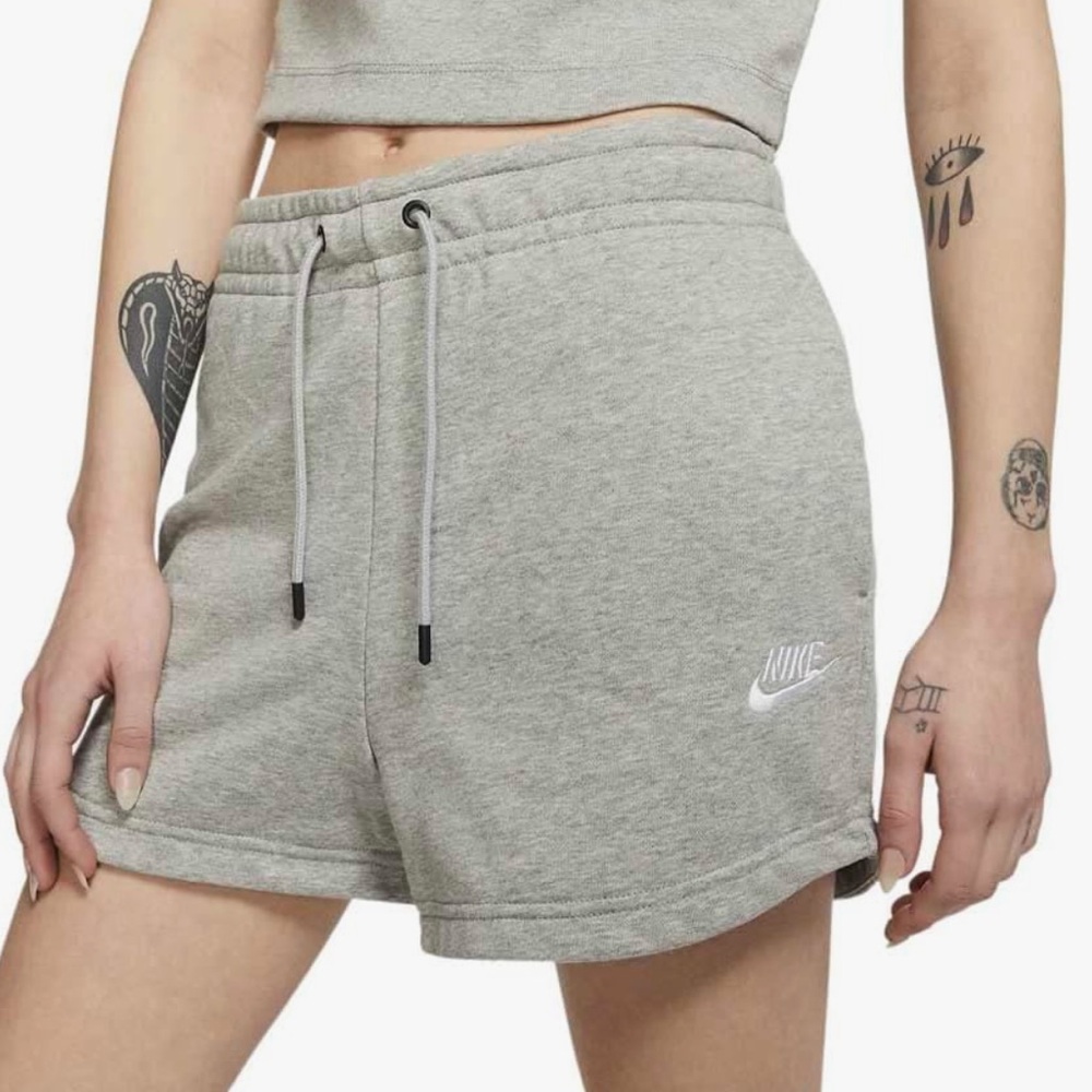 Nike Women's Sportswear Club Fleece Shorts Gray XS
